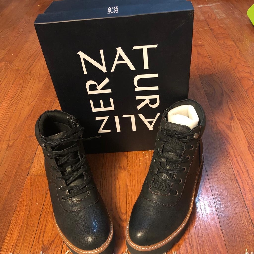 Naturalizer - Picture 2 of 7